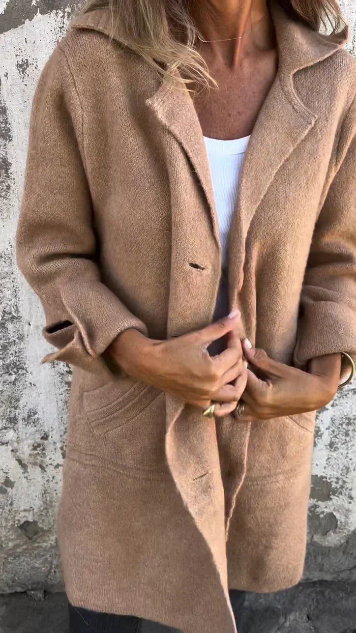 Milena – Cappotto Lungo Casual in Lana con Revers e Chiusura Monopetto