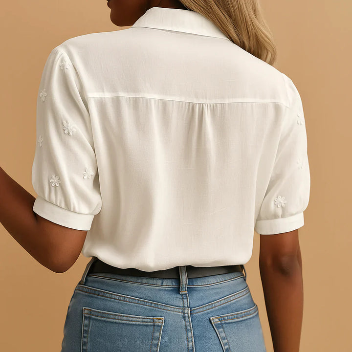 Cambria – Blusa Cambria con colletto tagliato e ricamo per Donna