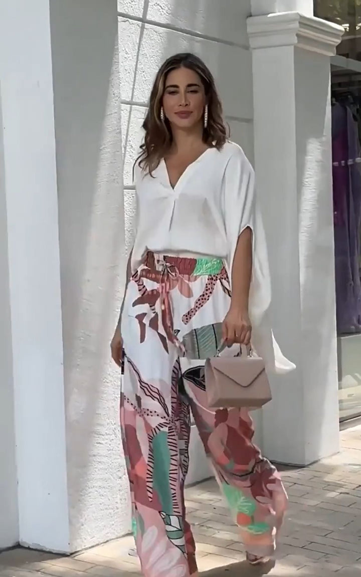 Conjunto Eleganza Tropical - Blusa fluida + pantalone stampato