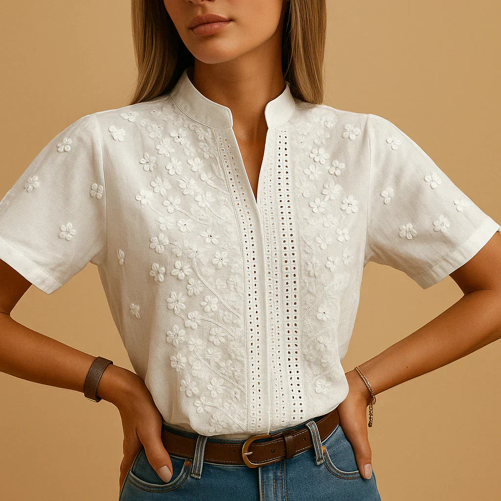 Cambria – Blusa Cambria con colletto tagliato e ricamo per Donna